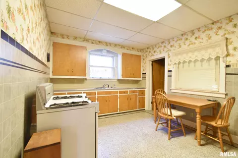 1106 N 13th St, Springfield, IL 62702 photo 9