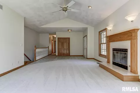 8 Chimney View Ln, Springfield, IL 62707 photo 6