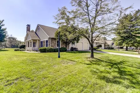 8 Chimney View Ln, Springfield, IL 62707 photo 3