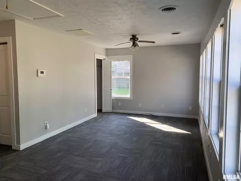 809 Indiana Ave, Springfield, IL 62702 photo 21