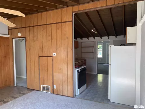 809 Indiana Ave, Springfield, IL 62702 photo 14