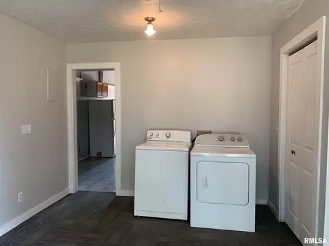 809 Indiana Ave, Springfield, IL 62702 photo 20