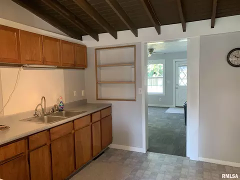 809 Indiana Ave, Springfield, IL 62702 photo 18