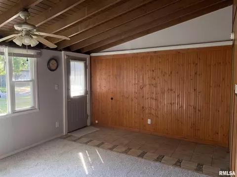 809 Indiana Ave, Springfield, IL 62702 photo 13