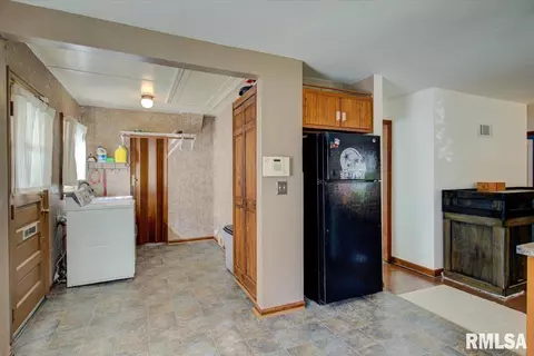 2225 S 1st St, Springfield, IL 62704 photo 10
