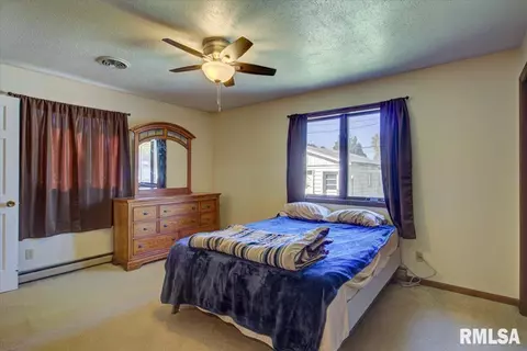 2225 S 1st St, Springfield, IL 62704 photo 15