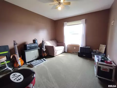 505 Rainbow Dr, Athens, IL 62613 photo 23