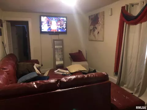 2308 S 12th St, Springfield, IL 62703 photo 5