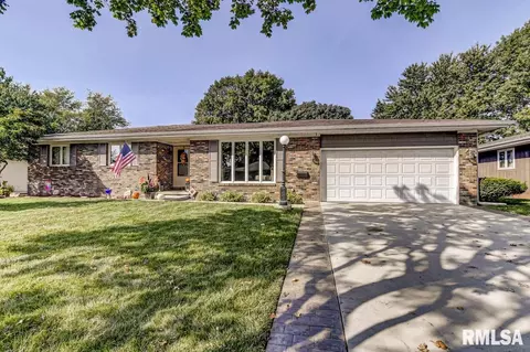 3141 Temple Dr, Springfield, IL 62704 photo 1