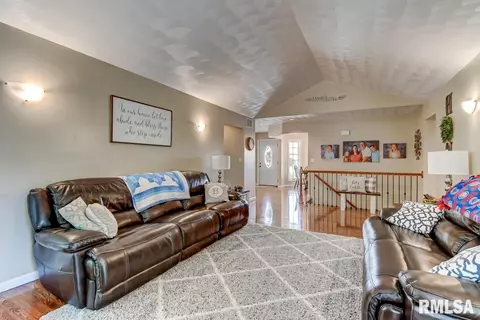 2529 Shawnee Dr, Springfield, IL 62702 photo 13