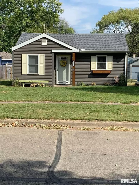 1824 N 20th St, Springfield, IL 62702 photo 1