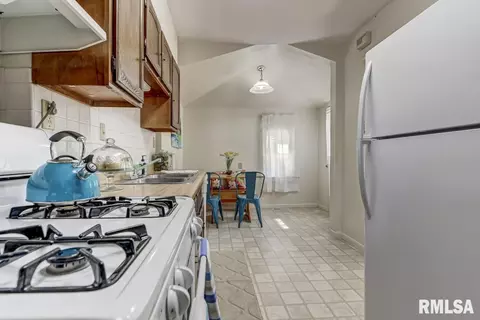 2440 S 9th St, Springfield, IL 62702 photo 17