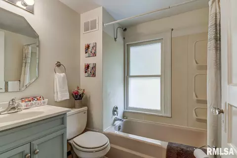 2440 S 9th St, Springfield, IL 62702 photo 26