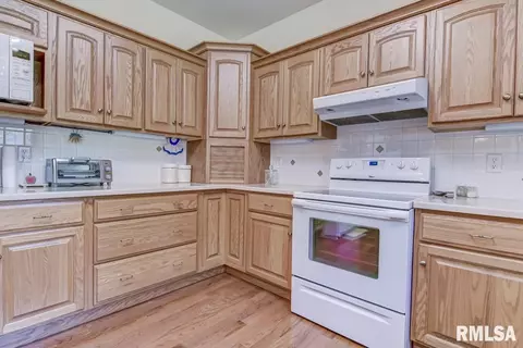 6501 Willow Springs Rd, Springfield, IL 62712 photo 13