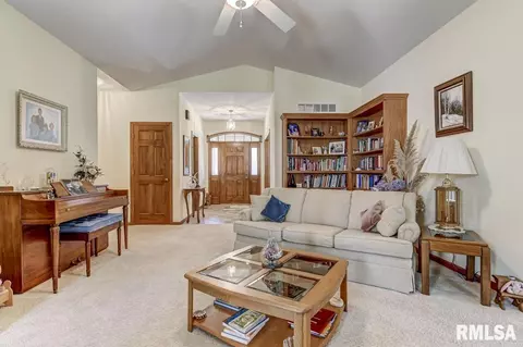 6501 Willow Springs Rd, Springfield, IL 62712 photo 9