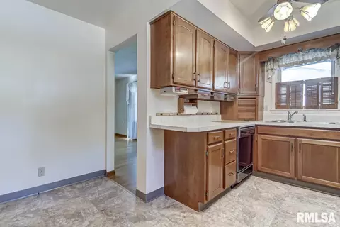 1657 Jerome Ave, Springfield, IL 62704 photo 12