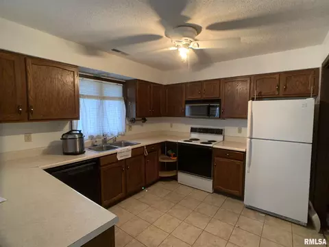 23 Brookside Pl, Springfield, IL 62704 photo 5