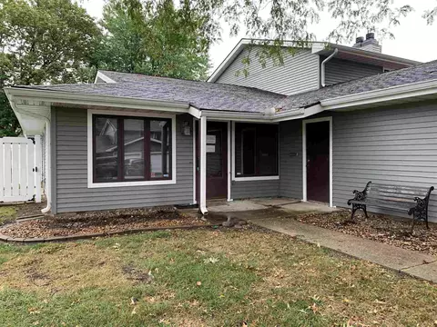 23 Brookside Pl, Springfield, IL 62704 photo 2