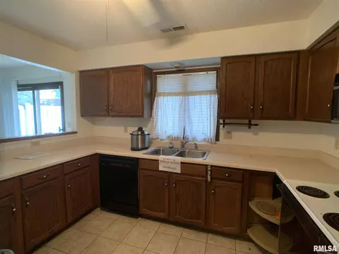 23 Brookside Pl, Springfield, IL 62704 photo 6