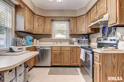2313 S 7th St, Springfield, IL 62703 photo 14