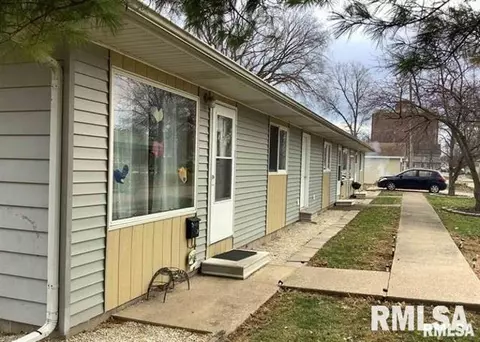 407 N Rotary Dr, Abingdon, IL 61410 photo 2