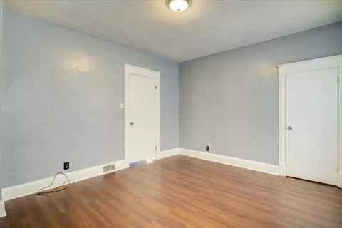 1029 N 2nd St, Springfield, IL 62702 photo 10