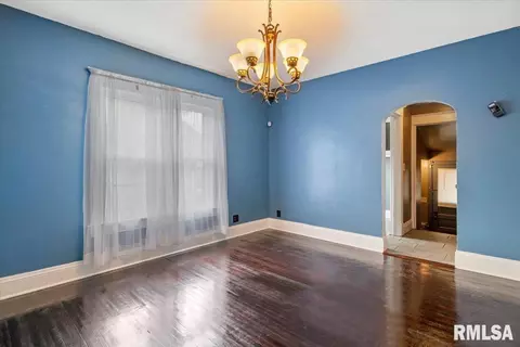 1029 N 2nd St, Springfield, IL 62702 photo 6