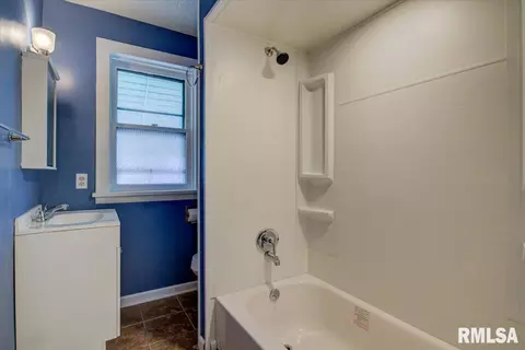 1029 N 2nd St, Springfield, IL 62702 photo 19