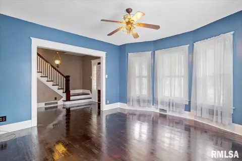 1029 N 2nd St, Springfield, IL 62702 photo 5