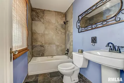 2004 S Lowell Ave, Springfield, IL 62704 photo 22
