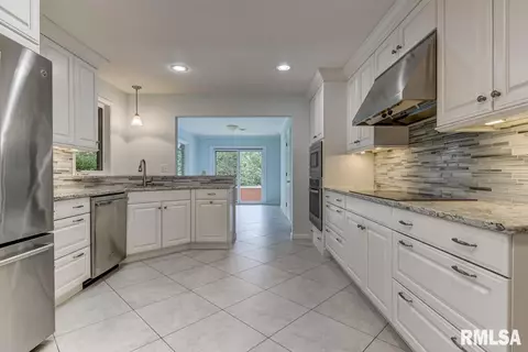 11 Forest Rdg, Springfield, IL 62712 photo 10