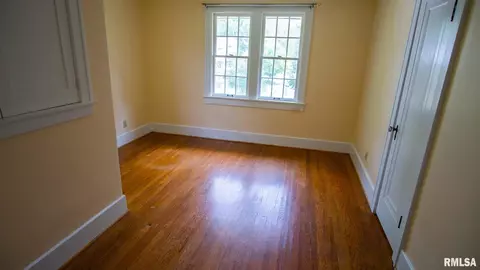 1475 N 3rd St, Springfield, IL 62702 photo 9