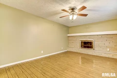 78 Andover Dr, Springfield, IL 62704 photo 6