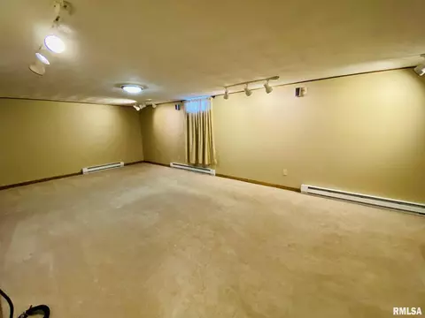 843 Macomb Rd, Abingdon, IL 61410 photo 42