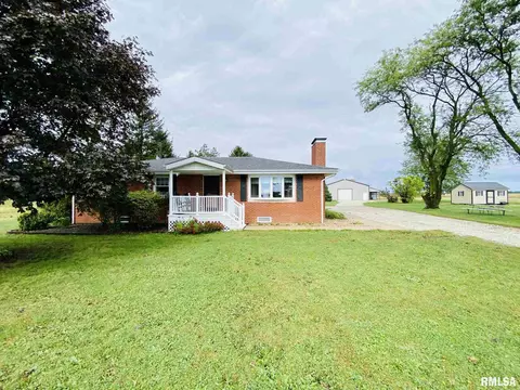 843 Macomb Rd, Abingdon, IL 61410 photo 1