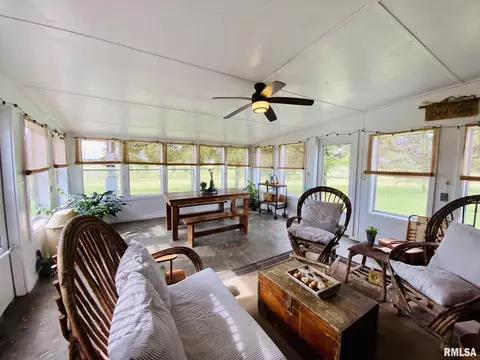 843 Macomb Rd, Abingdon, IL 61410 photo 22