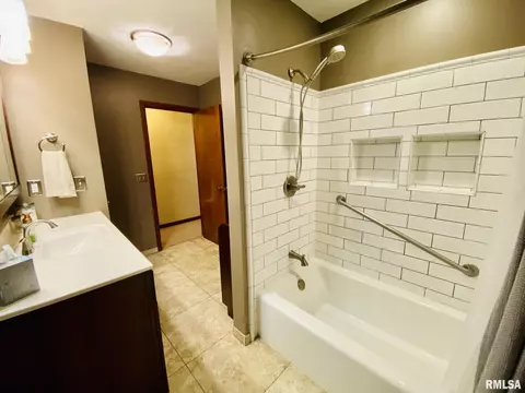 843 Macomb Rd, Abingdon, IL 61410 photo 31