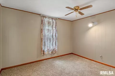 2112 S Pasfield St, Springfield, IL 62704 photo 18
