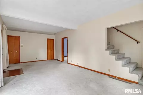 2112 S Pasfield St, Springfield, IL 62704 photo 5