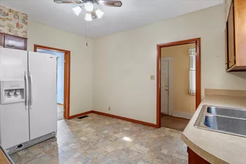 2112 S Pasfield St, Springfield, IL 62704 photo 12