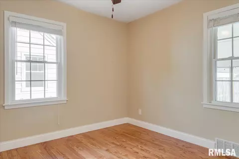 2232 S Spring St, Springfield, IL 62704 photo 18