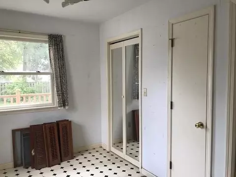 2144 S Walnut St, Springfield, IL 62704 photo 12