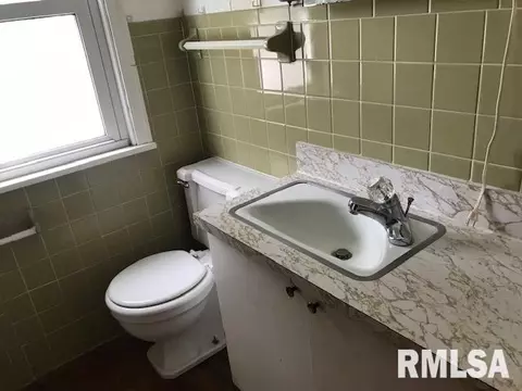 2144 S Walnut St, Springfield, IL 62704 photo 18
