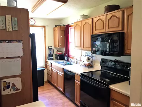 2409 S 8th St, Springfield, IL 62703 photo 8