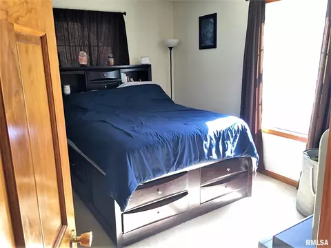 2409 S 8th St, Springfield, IL 62703 photo 10