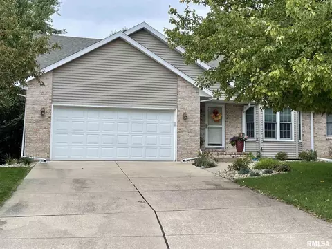 2519 Chapel Hill Dr, Springfield, IL 62702 photo 1