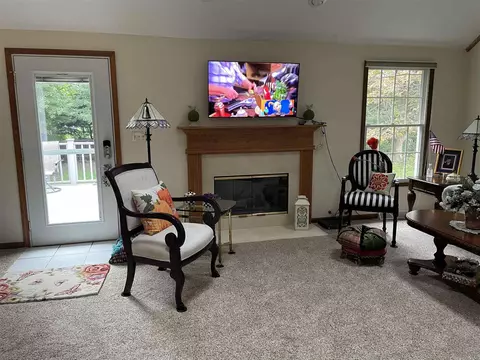 2519 Chapel Hill Dr, Springfield, IL 62702 photo 4
