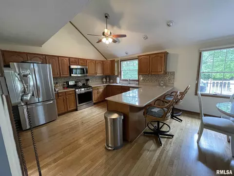 2519 Chapel Hill Dr, Springfield, IL 62702 photo 20