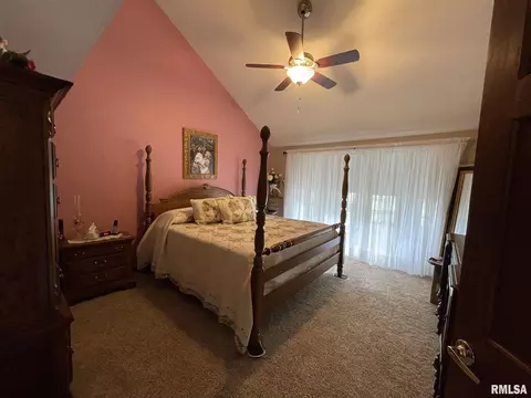 2519 Chapel Hill Dr, Springfield, IL 62702 photo 5