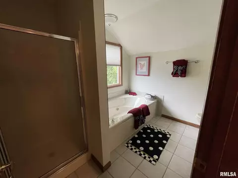 2519 Chapel Hill Dr, Springfield, IL 62702 photo 7